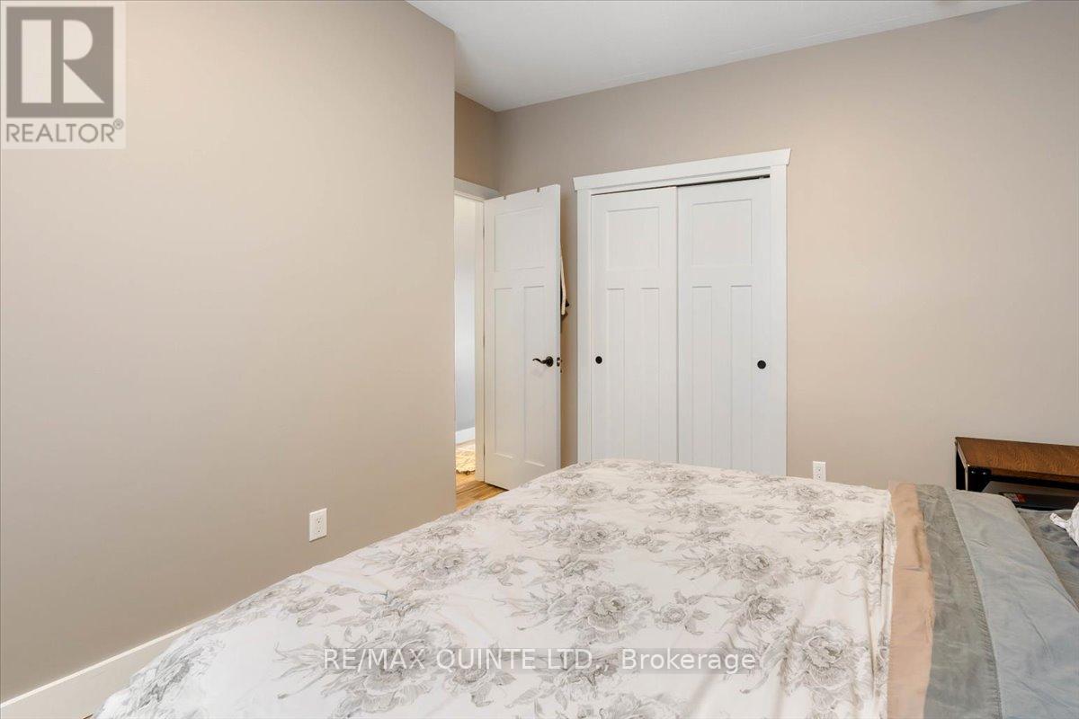 564 Sidney Street, Belleville, Ontario  K8P 4A2 - Photo 29 - X12693070