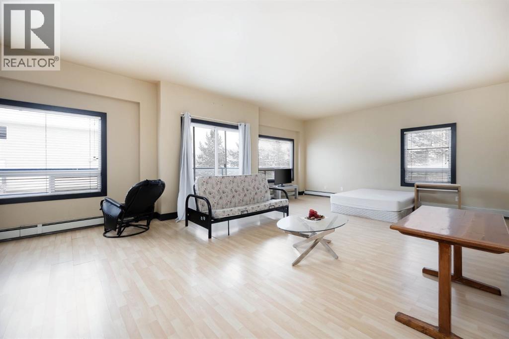 212, 8026 Franklin Avenue, Fort Mcmurray, Alberta  T9H 5K3 - Photo 2 - A2276998