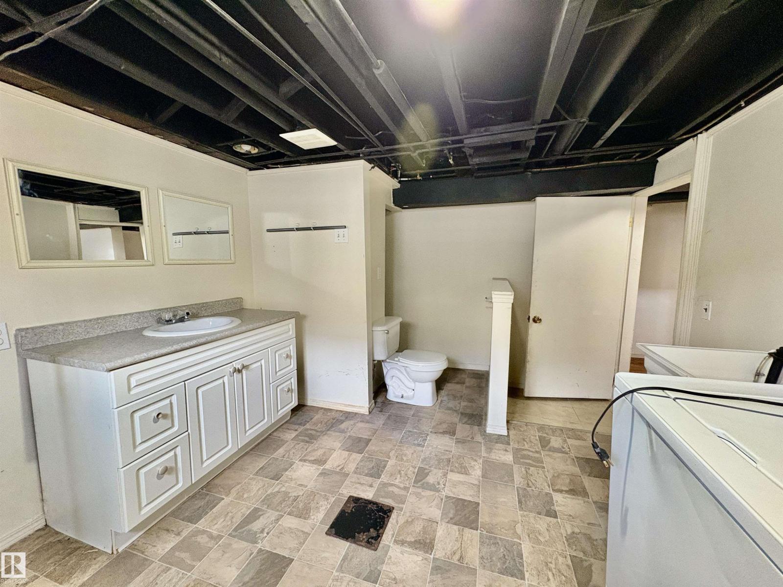 5230 50 St, Camrose, Alberta  T4V 1R5 - Photo 25 - E4469867