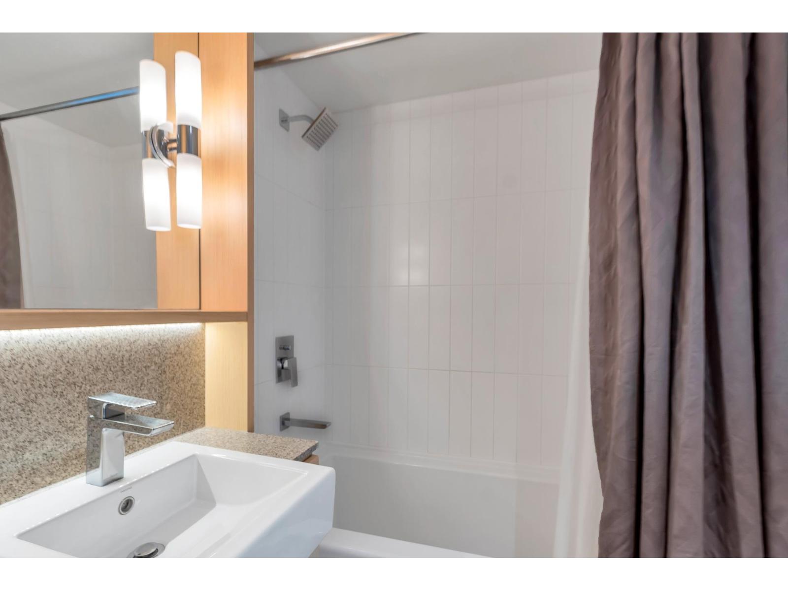 1607 13495 Central Avenue, Surrey, British Columbia  V3T 0K2 - Photo 18 - R3068218