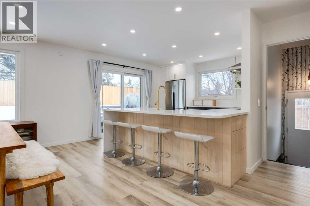 820 Cantrell Place Sw, Calgary, Alberta  T2W 2C3 - Photo 15 - A2278405