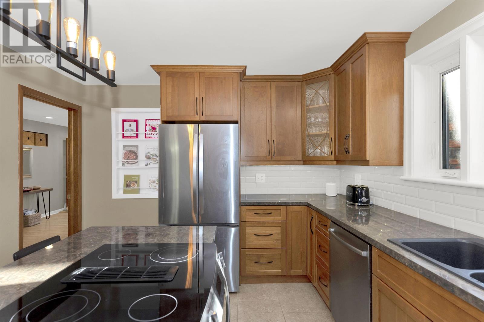 76 Hill St, Thunder Bay, Ontario  P7B 3T8 - Photo 12 - TB2600009