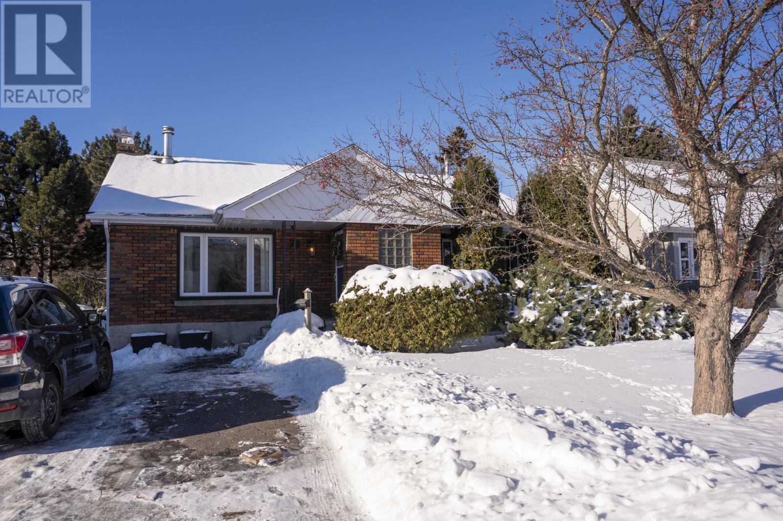 76 Hill St, Thunder Bay, Ontario  P7B 3T8 - Photo 36 - TB2600009