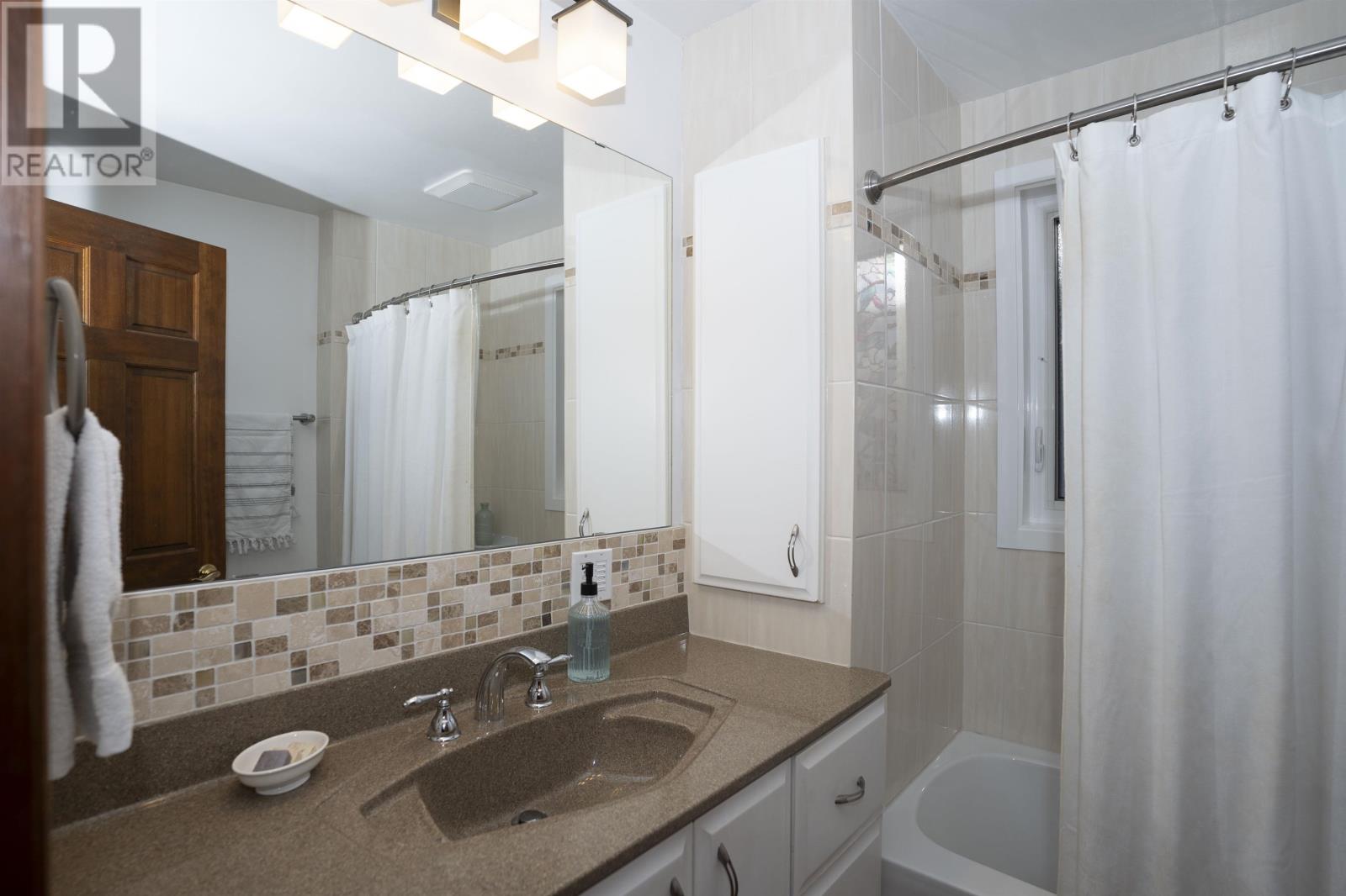 76 Hill St, Thunder Bay, Ontario  P7B 3T8 - Photo 27 - TB2600009