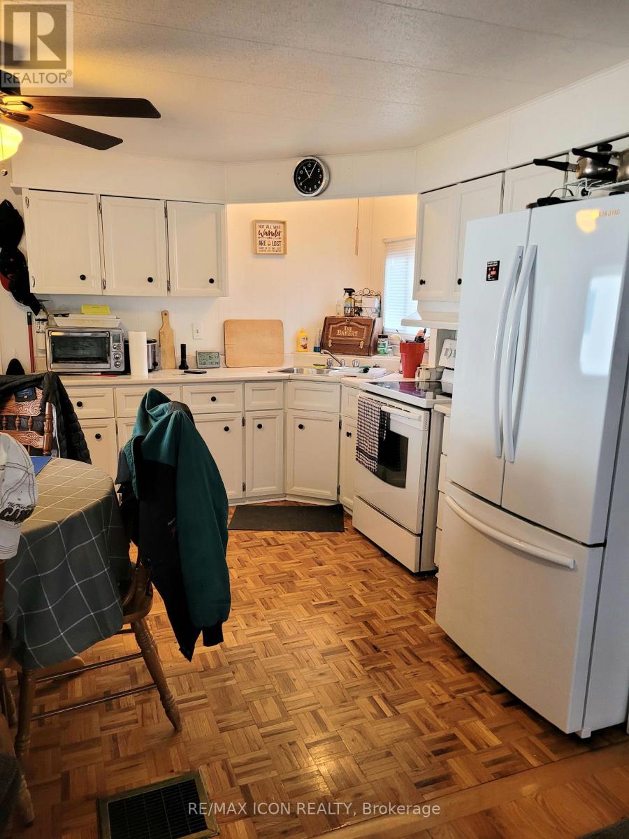 13 - 1940 London Line, Sarnia, Ontario  N7V 1B5 - Photo 4 - X12692952