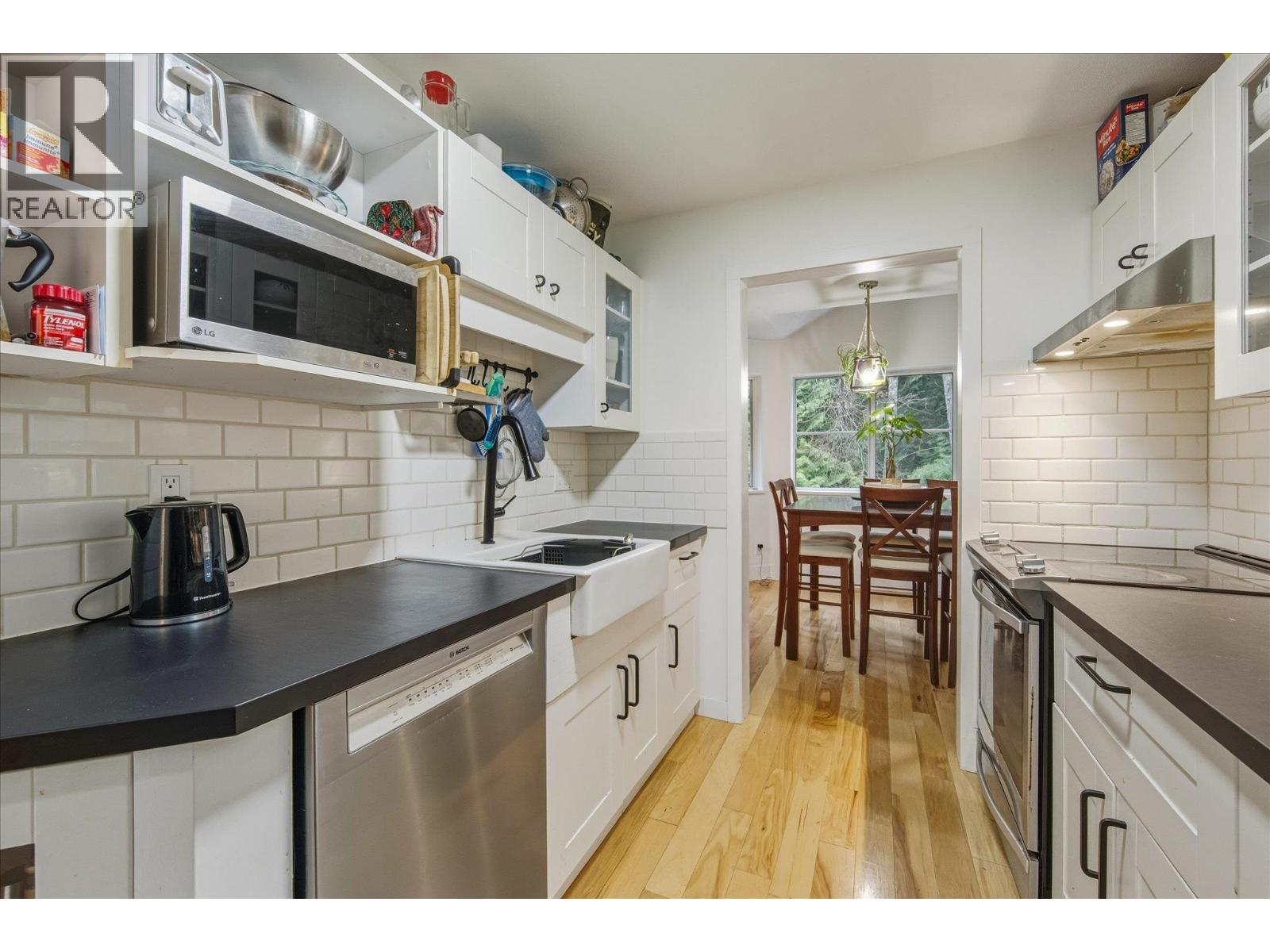 2 38247 Westway Avenue, Squamish, British Columbia  V8B 0L6 - Photo 14 - R3079138