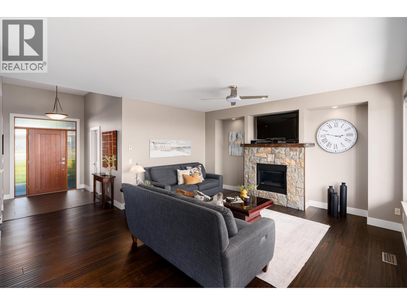 5951 Compass Lane, Sechelt, British Columbia V7Z 0V1 - Photo 5 - R3079129