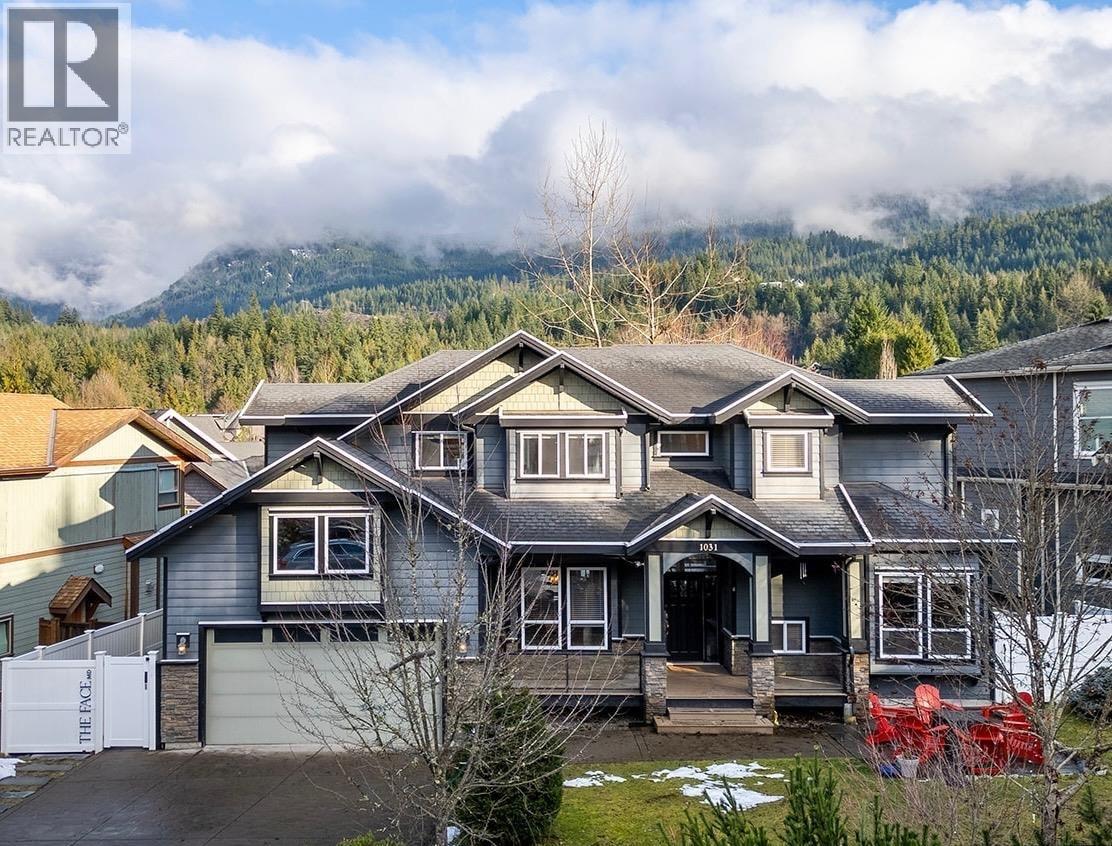 1031 JAY CRESCENT, Squamish, British Columbia