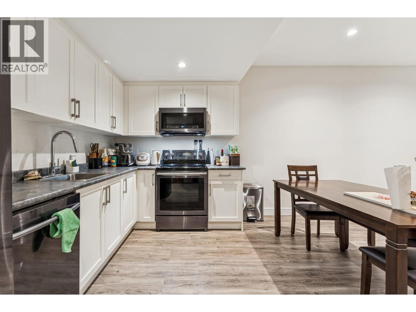 23376 124 Avenue, Maple Ridge, British Columbia  V2X 4K4 - Photo 30 - R3079163