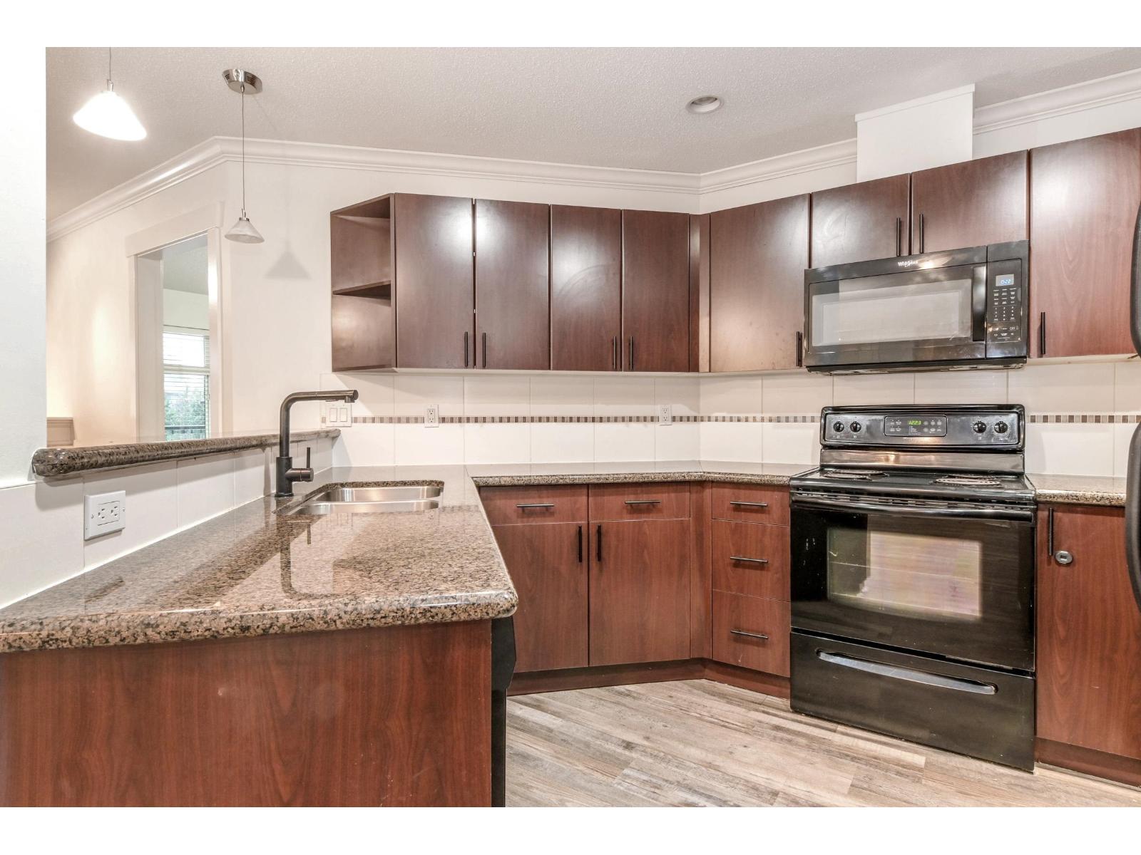 310 33255 Old Yale Road, Abbotsford, British Columbia  V2S 8R2 - Photo 4 - R3073971