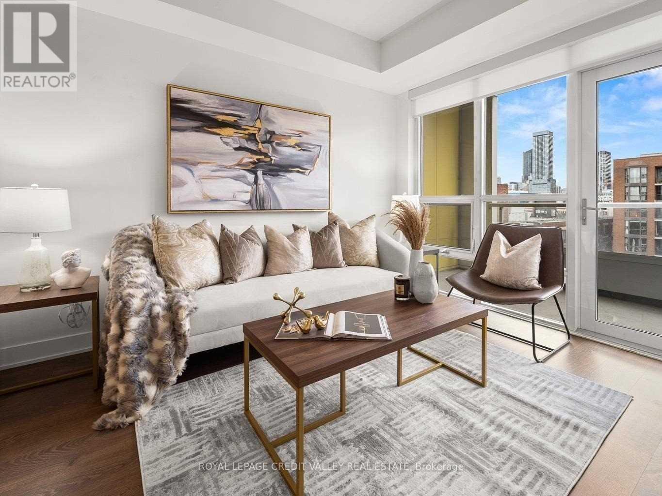 813 - 38 Cameron Street, Toronto, Ontario  M6T 0C3 - Photo 1 - C12693054