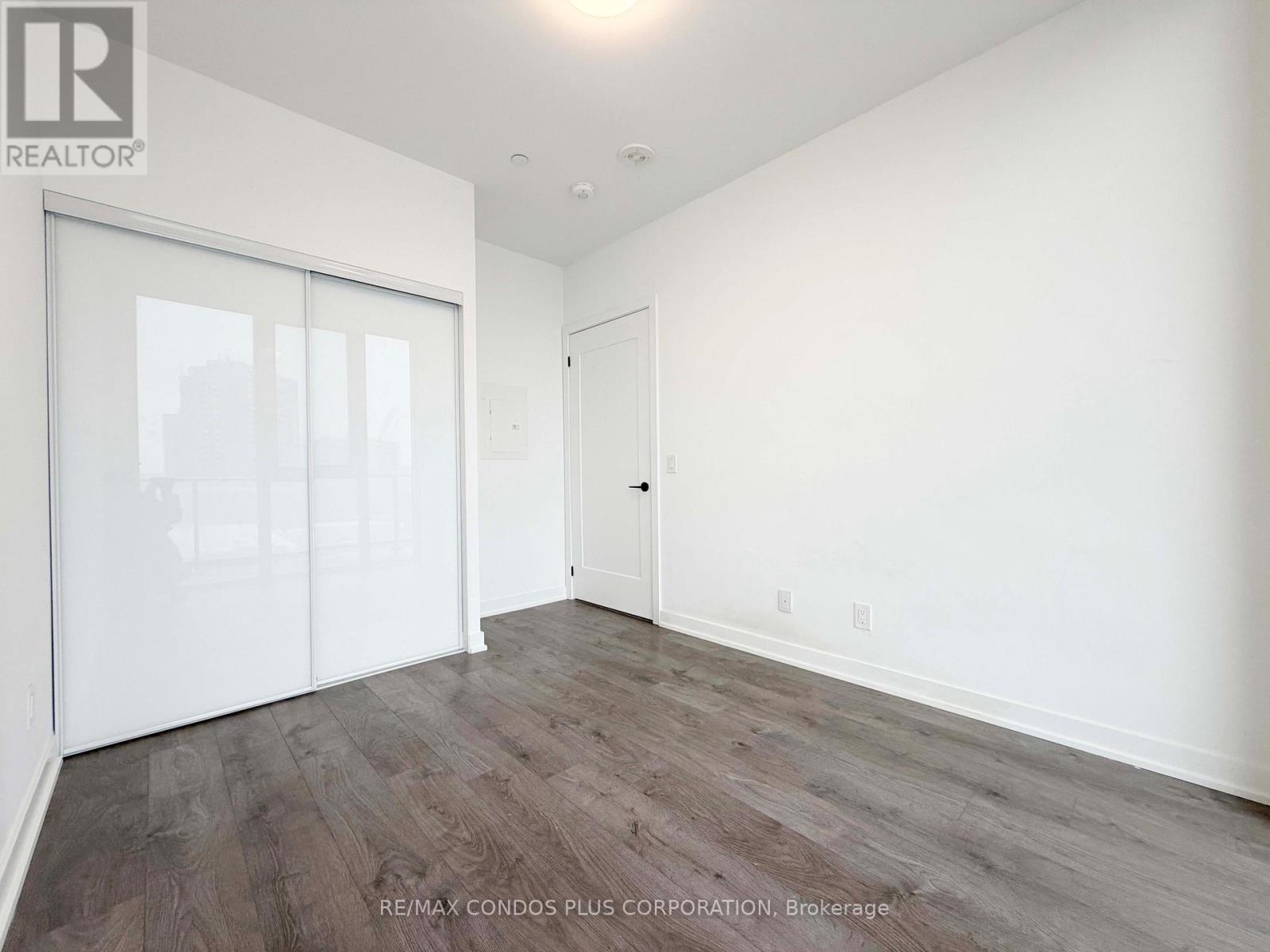 925 - 5 Defries Street, Toronto, Ontario  M5A 0W7 - Photo 7 - C12693064