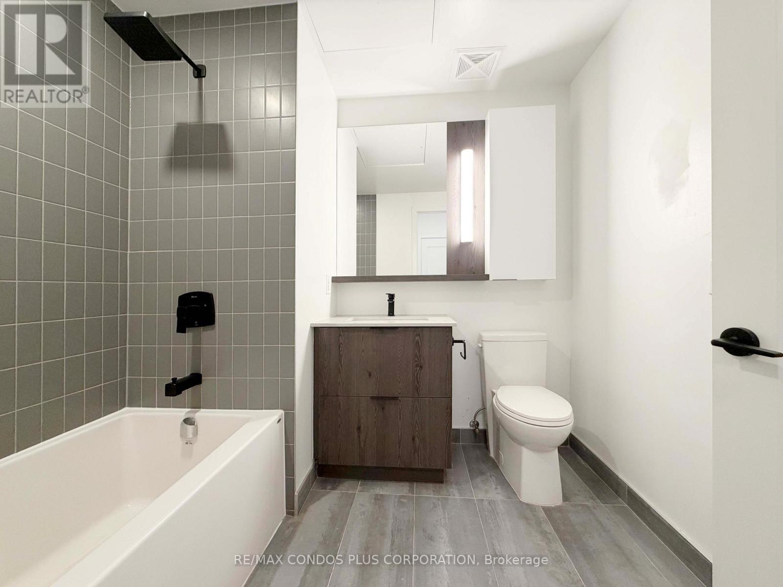 925 - 5 Defries Street, Toronto, Ontario  M5A 0W7 - Photo 9 - C12693064