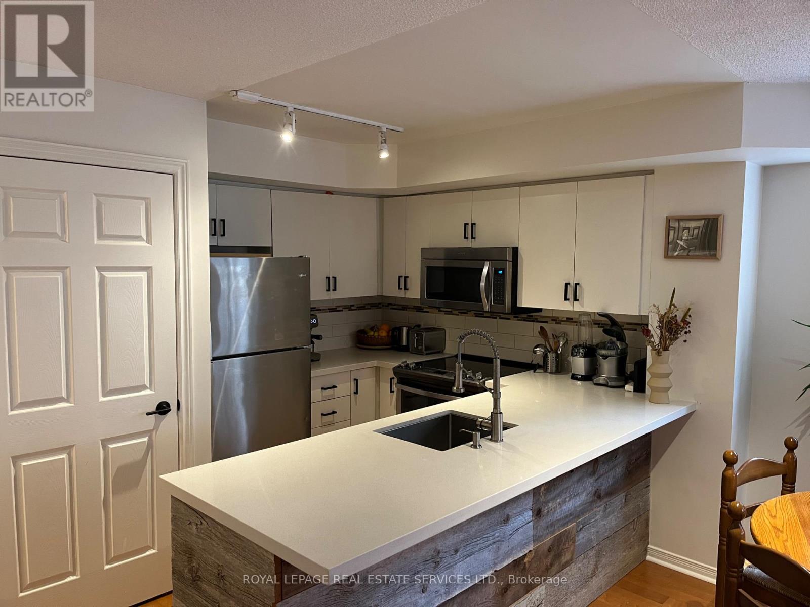 85 - 208 Niagara Street, Toronto, Ontario  M6J 3W5 - Photo 7 - C12693092