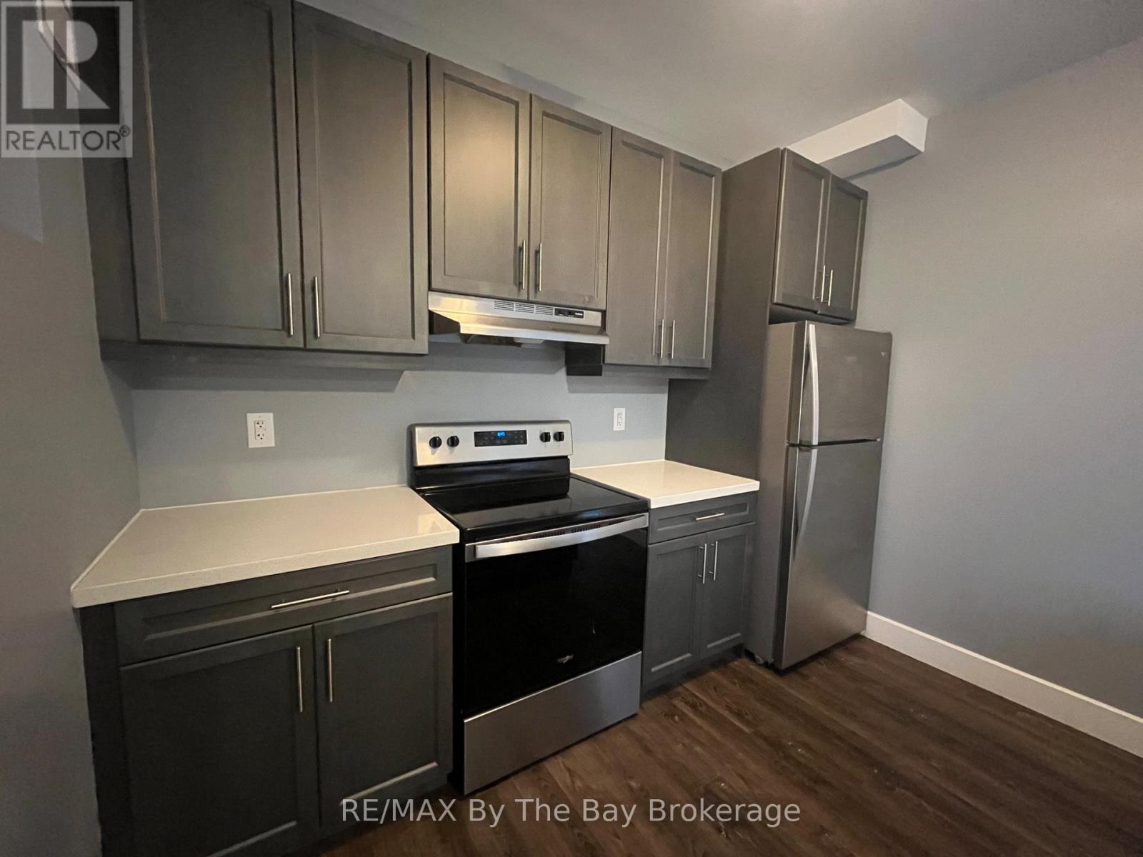 Bsmt - 3148 Mosley Street, Wasaga Beach, Ontario  L9Z 1V6 - Photo 10 - S12450454