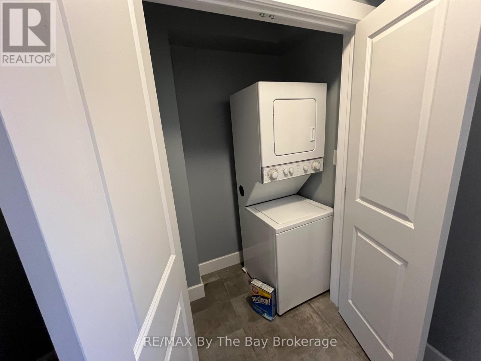 Bsmt - 3148 Mosley Street, Wasaga Beach, Ontario  L9Z 1V6 - Photo 19 - S12450454