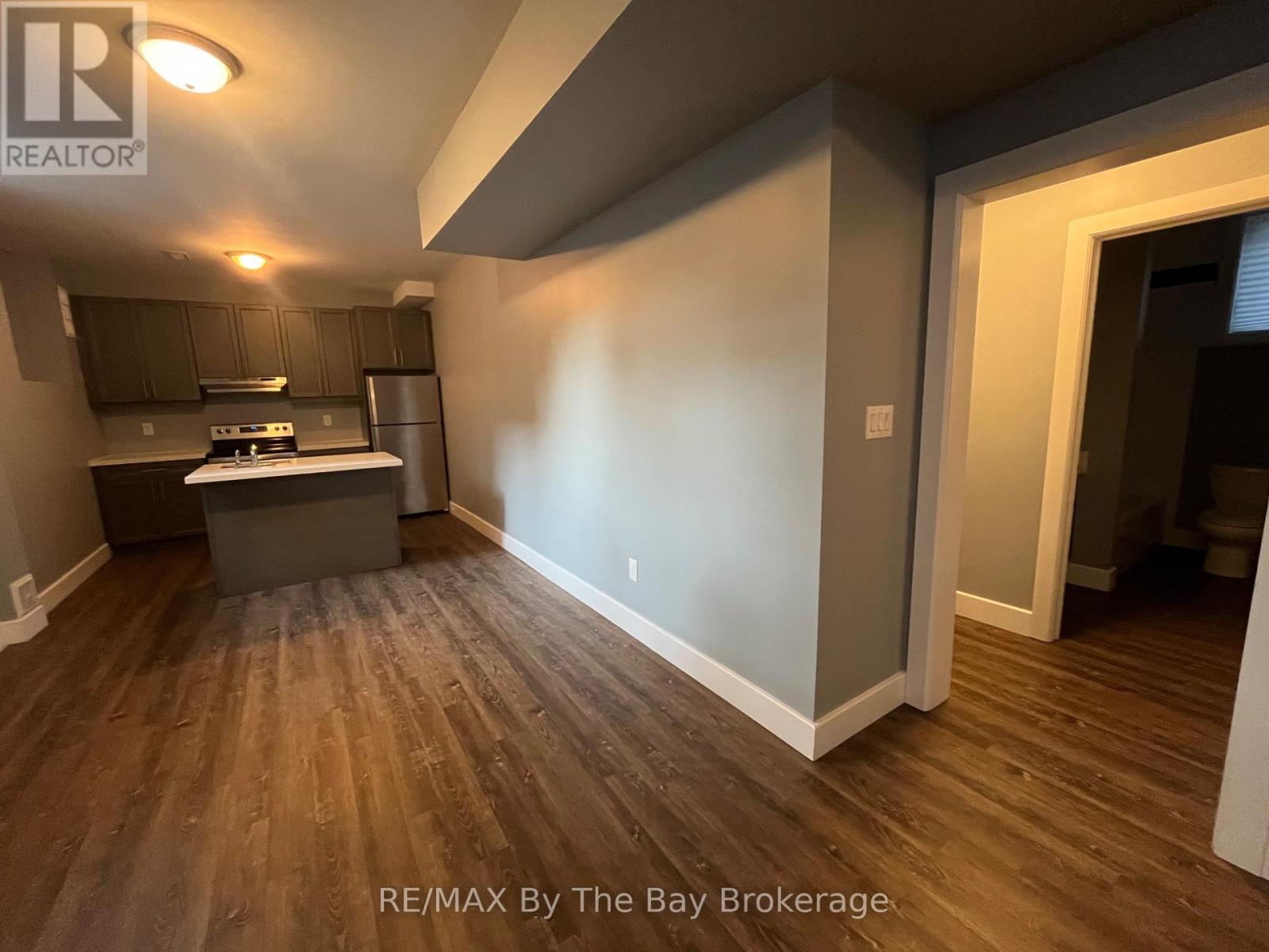 Bsmt - 3148 Mosley Street, Wasaga Beach, Ontario  L9Z 1V6 - Photo 5 - S12450454