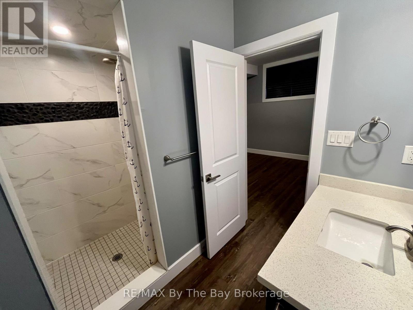 Bsmt - 3148 Mosley Street, Wasaga Beach, Ontario  L9Z 1V6 - Photo 18 - S12450454