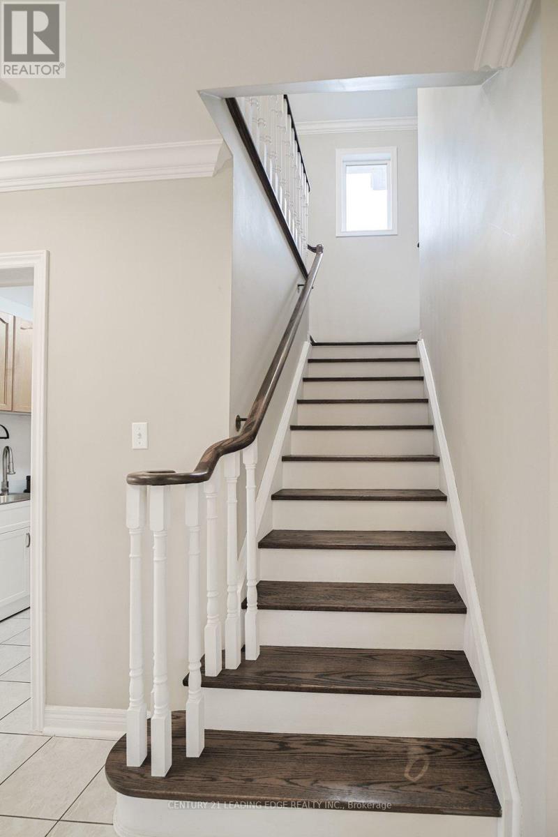 130 Solway Avenue, Vaughan, Ontario  L6A 2X2 - Photo 13 - N12693048