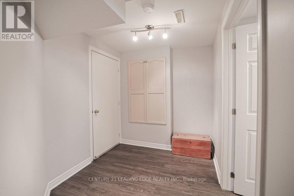 130 Solway Avenue, Vaughan, Ontario  L6A 2X2 - Photo 31 - N12693048