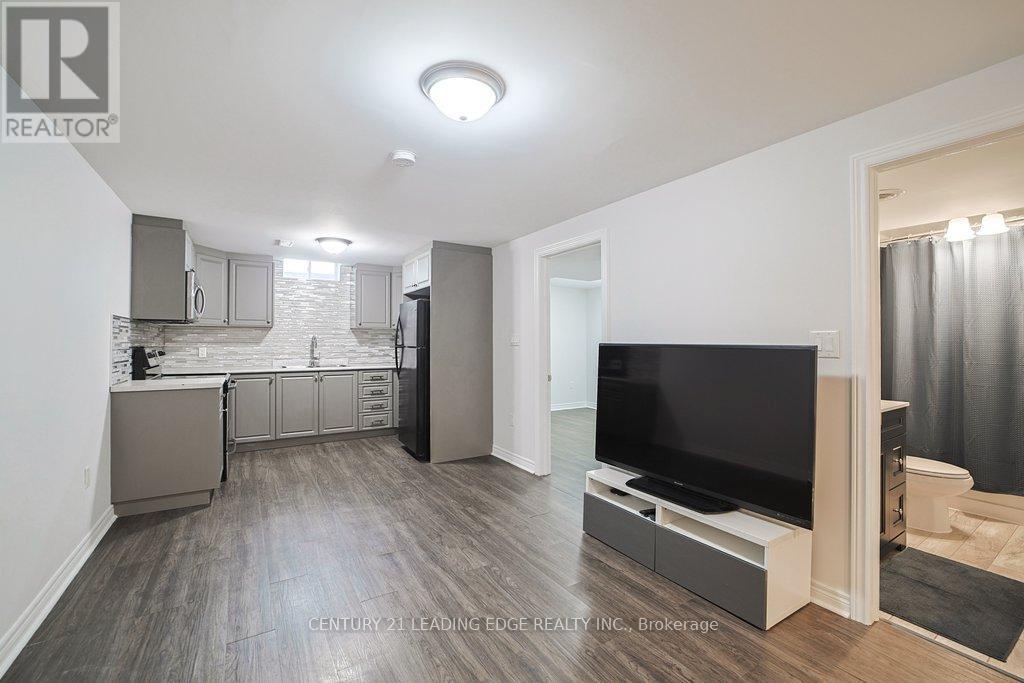 130 Solway Avenue, Vaughan, Ontario  L6A 2X2 - Photo 33 - N12693048