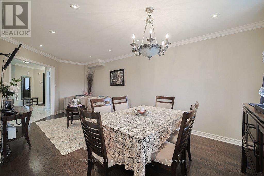 130 Solway Avenue, Vaughan, Ontario  L6A 2X2 - Photo 9 - N12693048