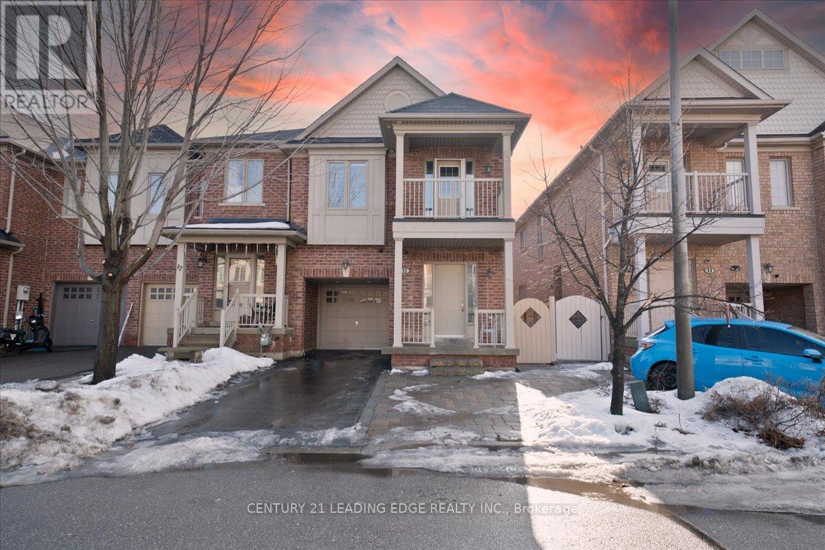 15 CORANTO WAY, Vaughan, Ontario