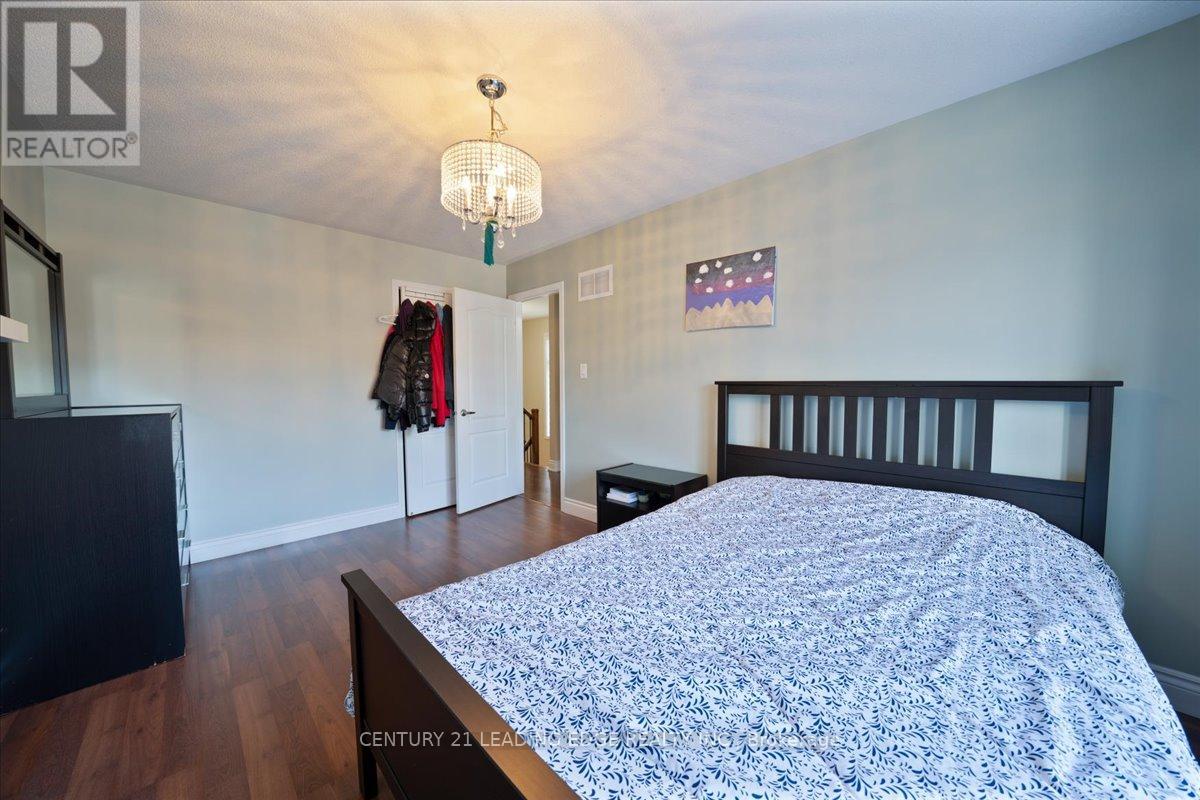 15 Coranto Way, Vaughan, Ontario  L4H 3L8 - Photo 17 - N12693090