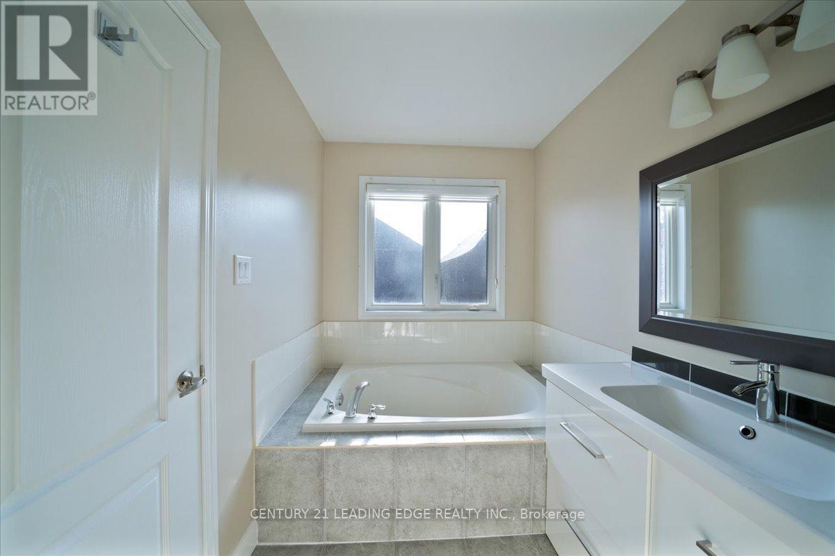 15 Coranto Way, Vaughan, Ontario  L4H 3L8 - Photo 27 - N12693090