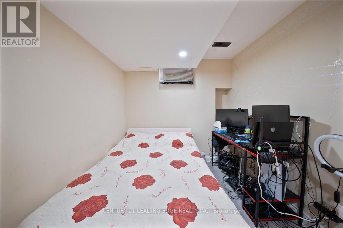 15 Coranto Way, Vaughan, Ontario  L4H 3L8 - Photo 37 - N12693090