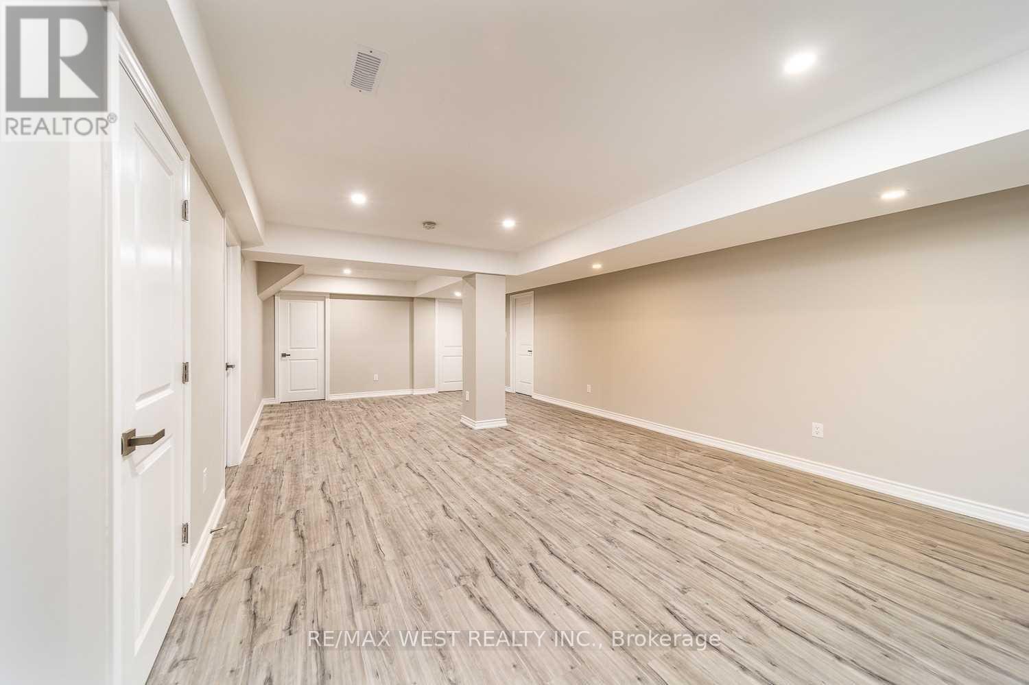 Lower - 111 Ironside Drive, Vaughan, Ontario  L4H 4C4 - Photo 2 - N12491658