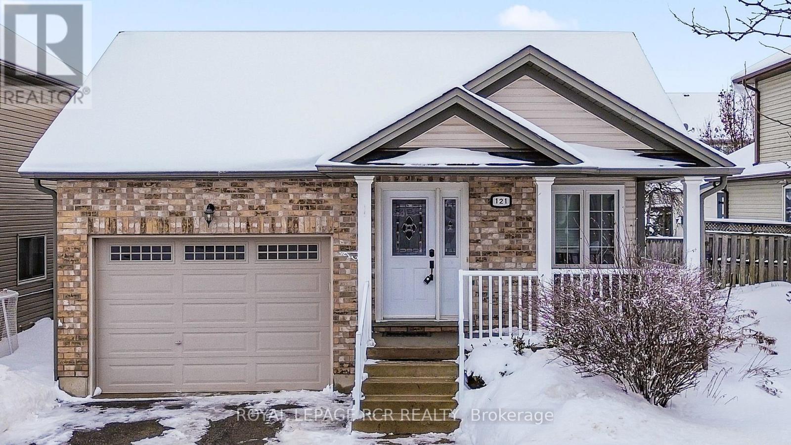 121 FLEMING WAY, Shelburne, Ontario