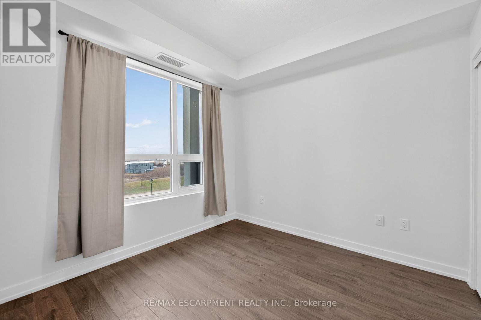 312 - 5055 Greenlane Road, Lincoln, Ontario  L0R 1B3 - Photo 14 - X12691238