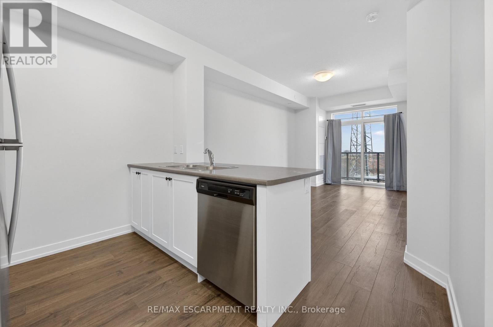 312 - 5055 Greenlane Road, Lincoln, Ontario  L0R 1B3 - Photo 4 - X12691238