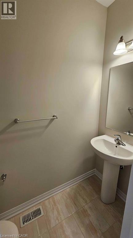 25 Isherwood Avenue Unit# J137, Cambridge, Ontario  N1R 3H5 - Photo 3 - 40798334