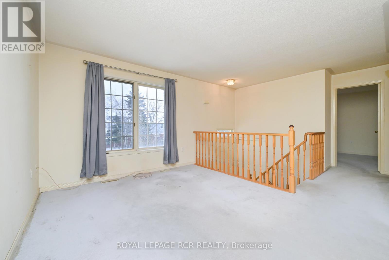 10 Lawton Court, Orangeville, Ontario  L9W 4X4 - Photo 7 - W12693044