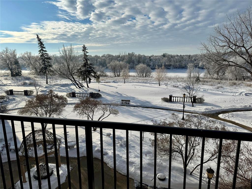 318 40 Dunkirk Drive, Winnipeg, Manitoba  R2M 1R4 - Photo 1 - 202600818