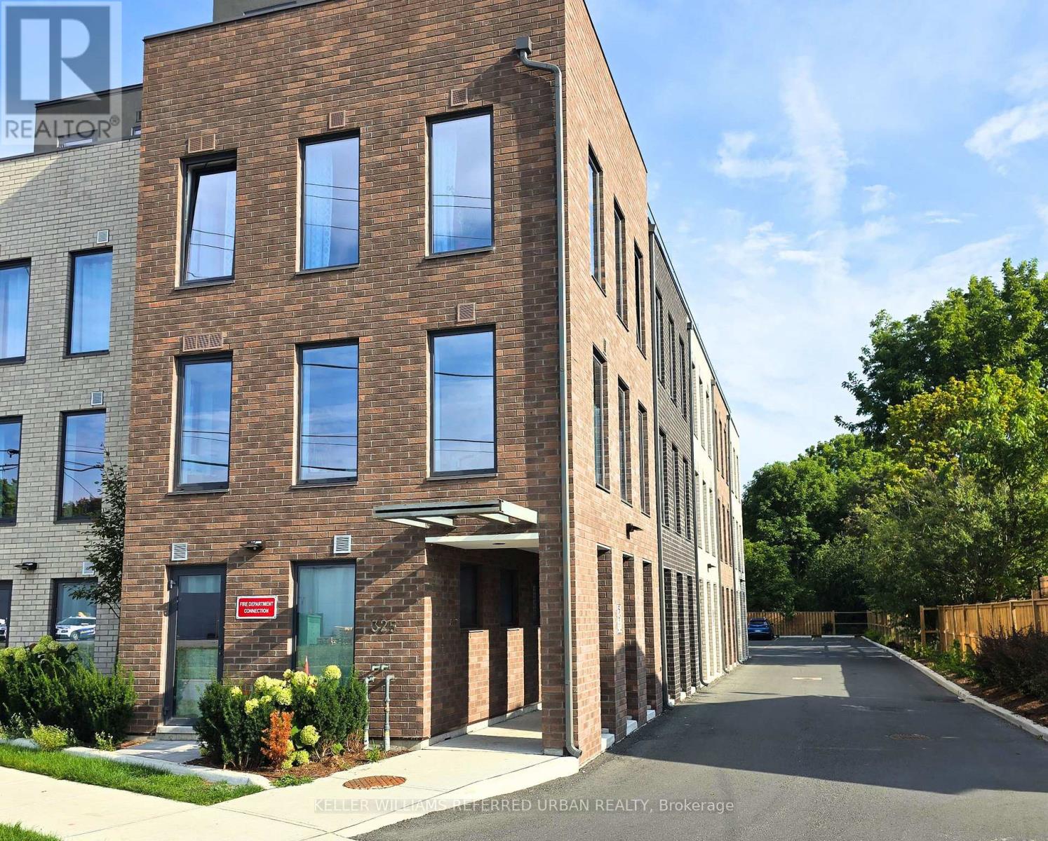 303 - 325 University Avenue W, Cobourg, Ontario  K9A 3S9 - Photo 2 - X12693032