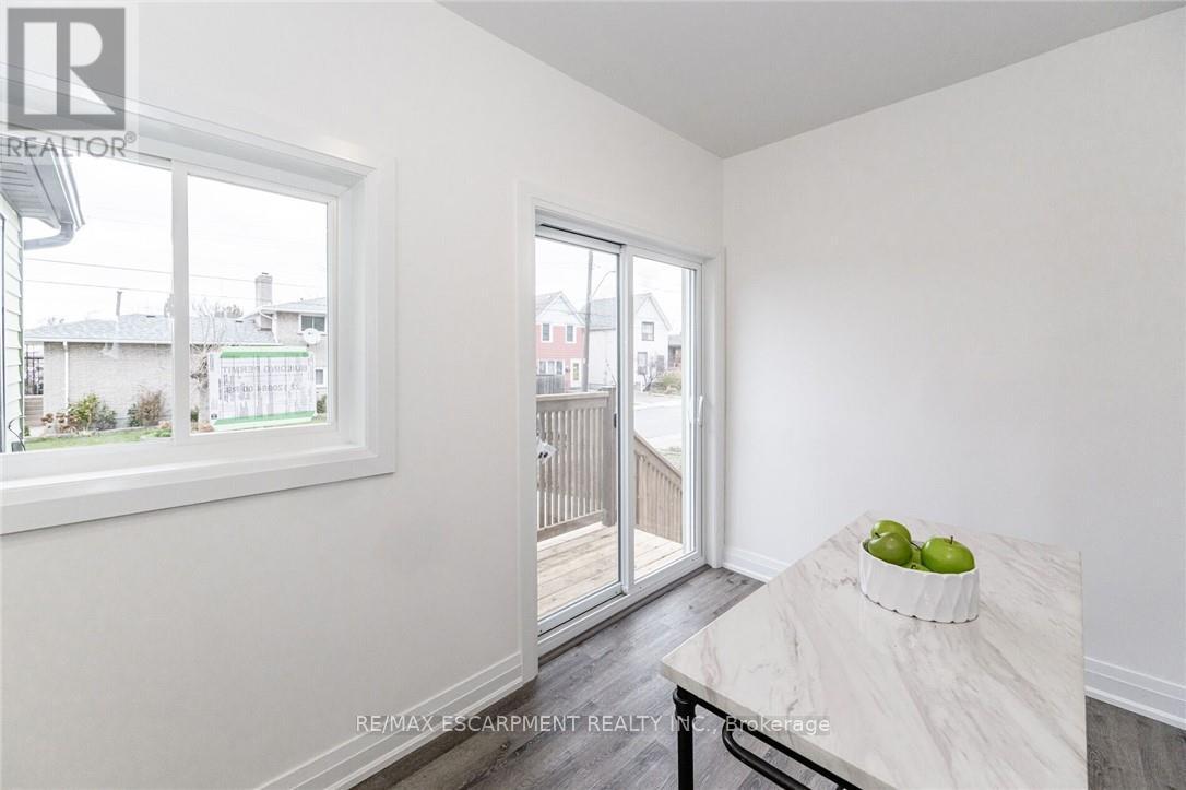 A - 476 Ferguson Avenue N, Hamilton (North End), Ontario  L8L 4Z2 - Photo 11 - X12693036