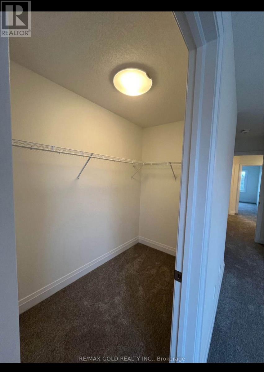 22 Lily Lane, Guelph (Clairfields/hanlon Business Park), Ontario  N1L 0R2 - Photo 4 - X12693042