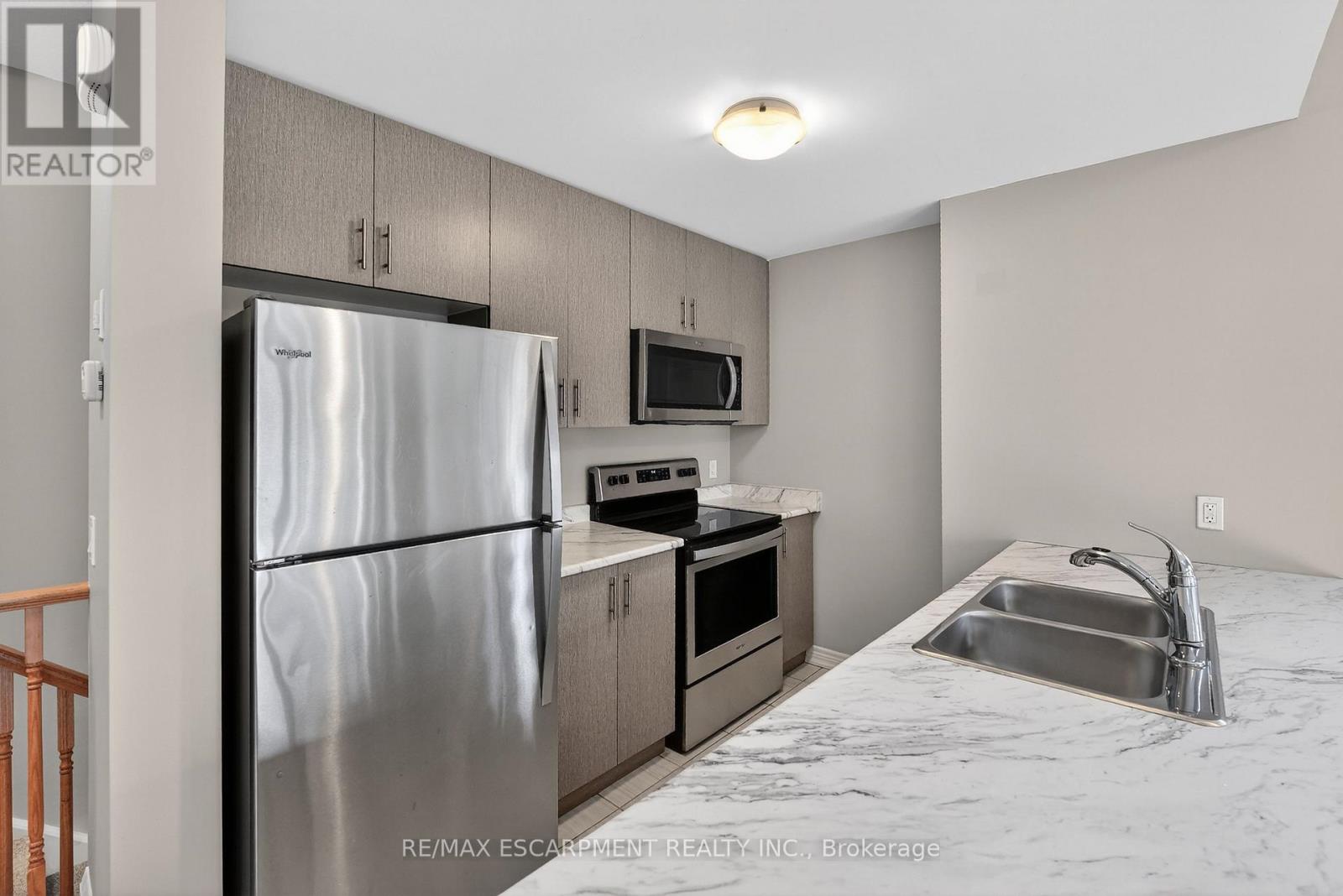 134 - 77 Diana Avenue, Brantford, Ontario  N3T 0R6 - Photo 6 - X12693046