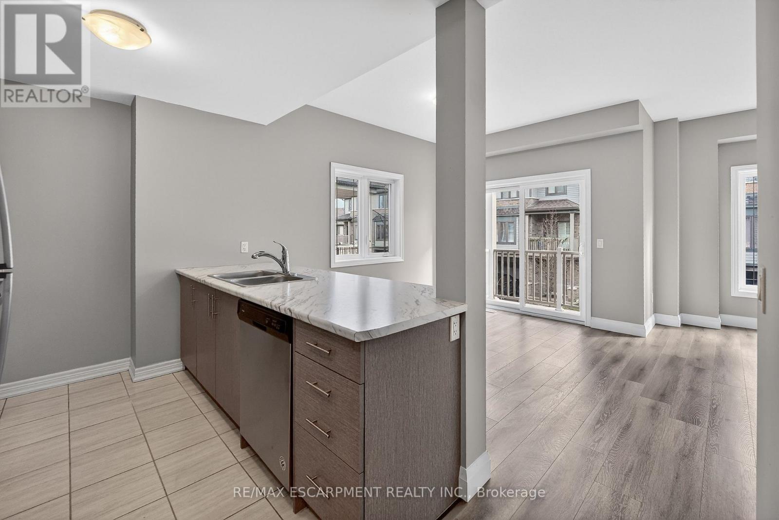 134 - 77 Diana Avenue, Brantford, Ontario  N3T 0R6 - Photo 7 - X12693046