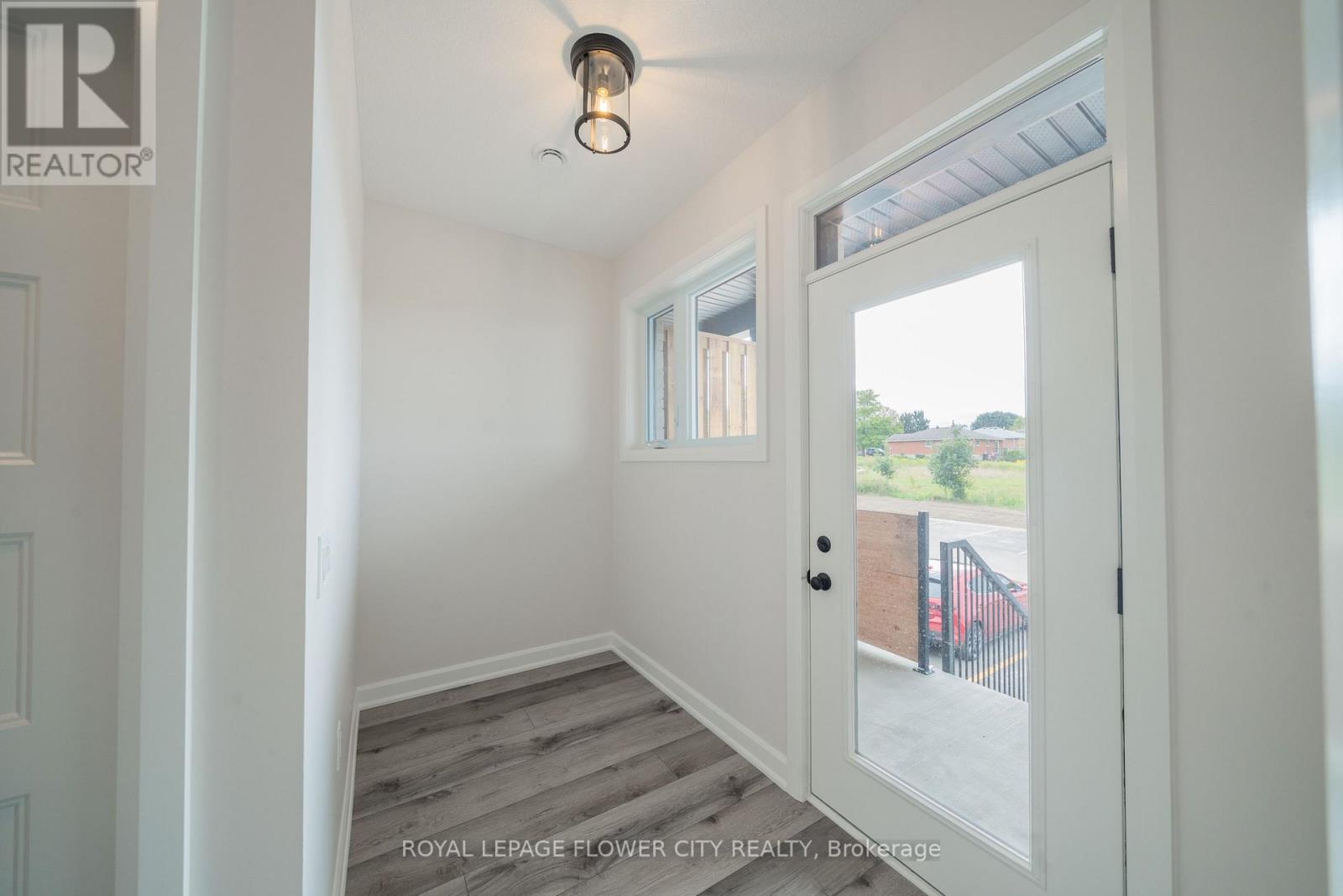 20 - 440 Wellington Street E, Wellington North (Mount Forest), Ontario  N0G 2L2 - Photo 3 - X12693078