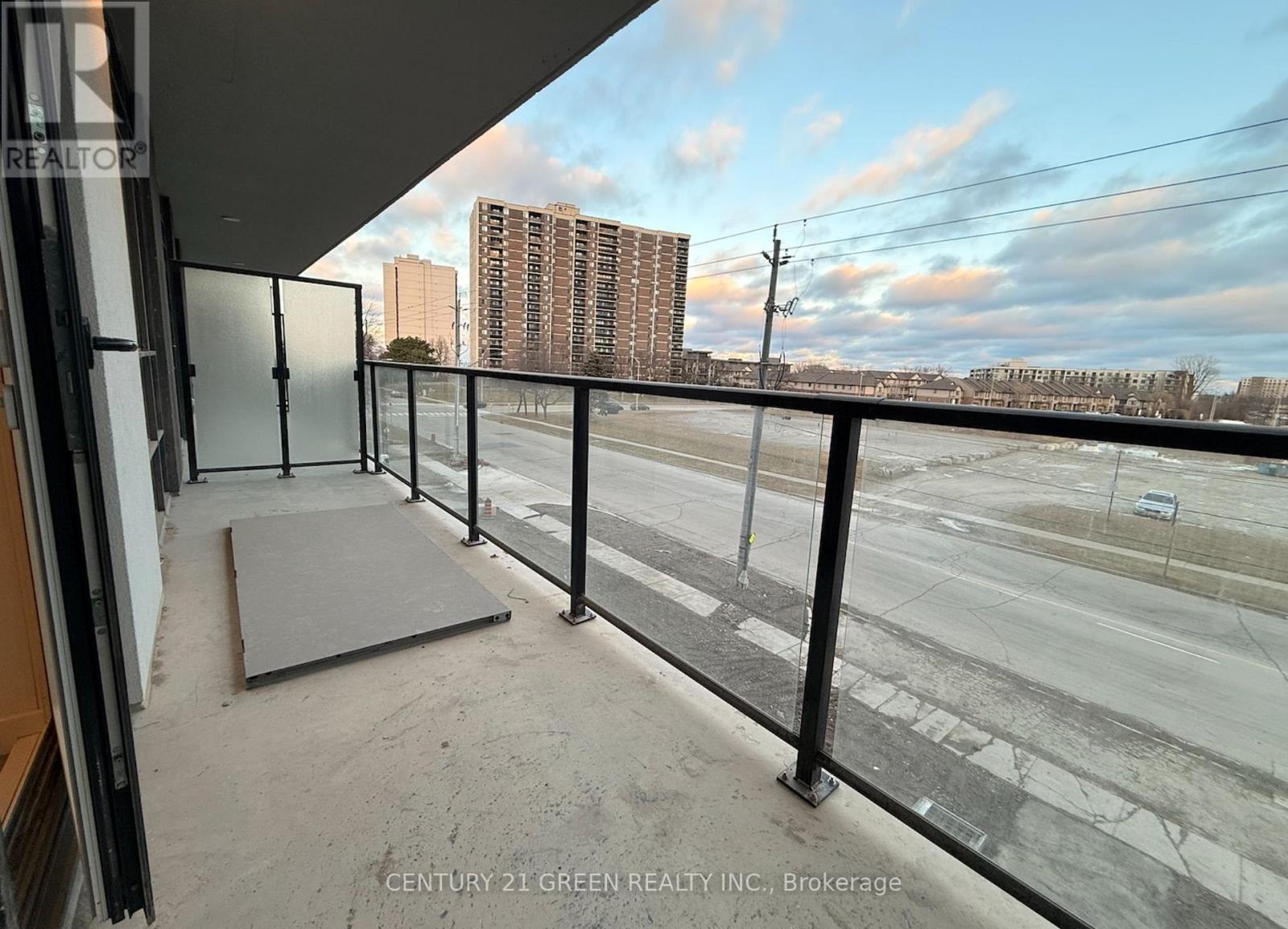 314 - 461 Green Road, Hamilton (Lakeshore), Ontario  L8E 5B4 - Photo 6 - X12693082