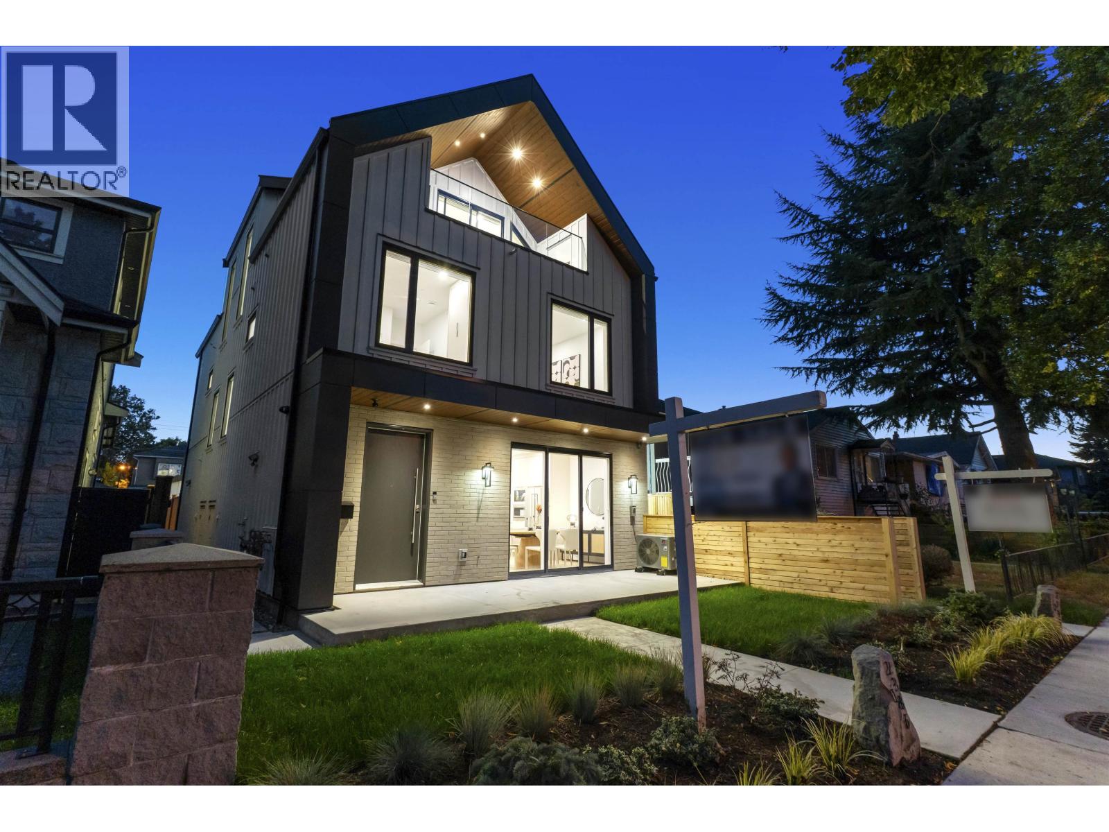 1 2386 E 45th Avenue, Vancouver, British Columbia  V5R 1K3 - Photo 1 - R3079044