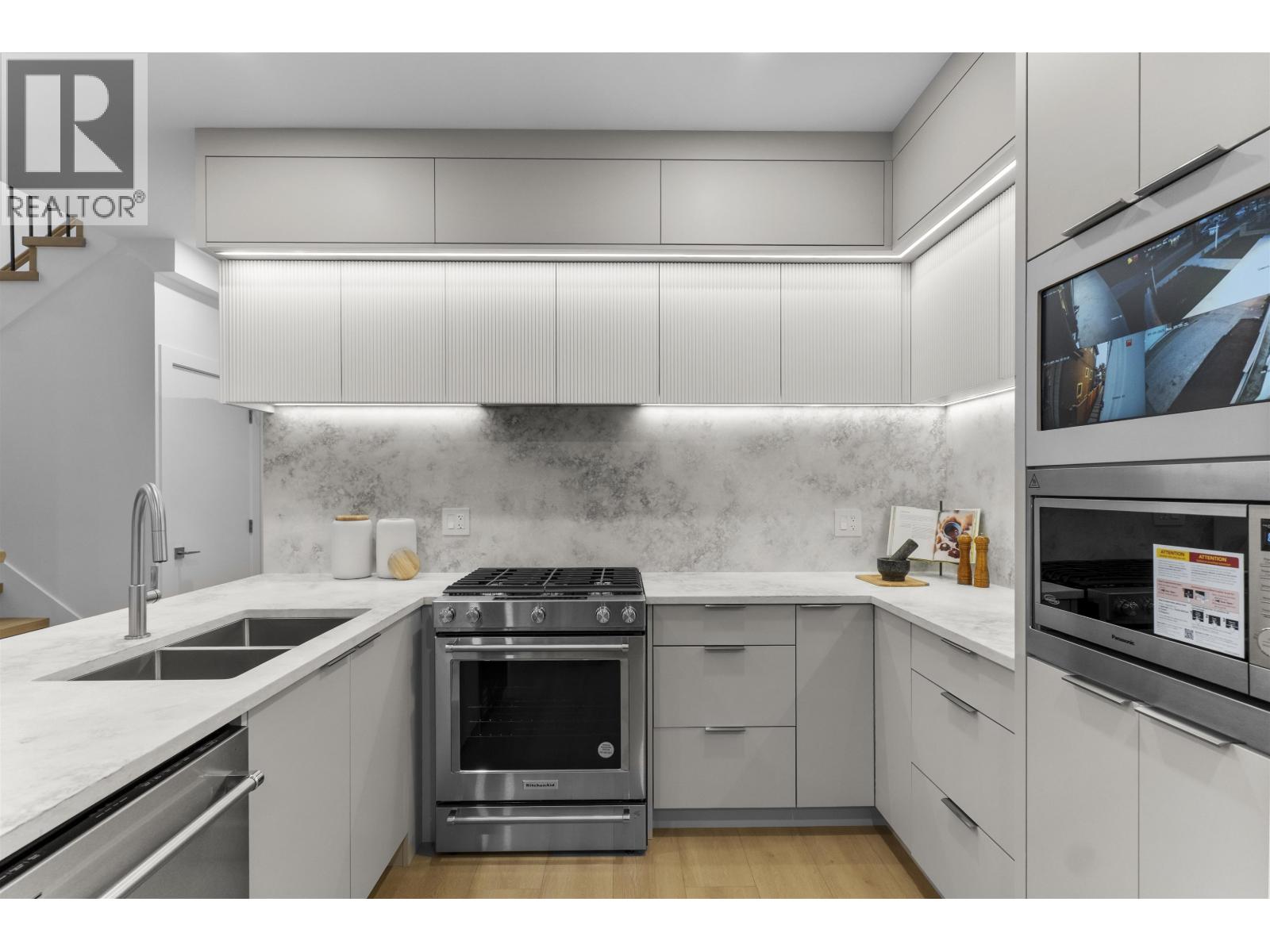 1 2386 E 45th Avenue, Vancouver, British Columbia  V5R 1K3 - Photo 10 - R3079044