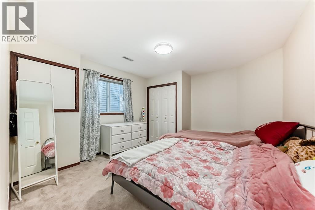 3708 Douglas Ridge Way Se, Calgary, Alberta  T2Z 3B6 - Photo 33 - A2277381