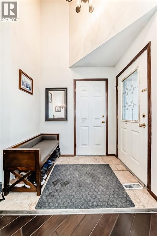 3708 Douglas Ridge Way Se, Calgary, Alberta  T2Z 3B6 - Photo 2 - A2277381