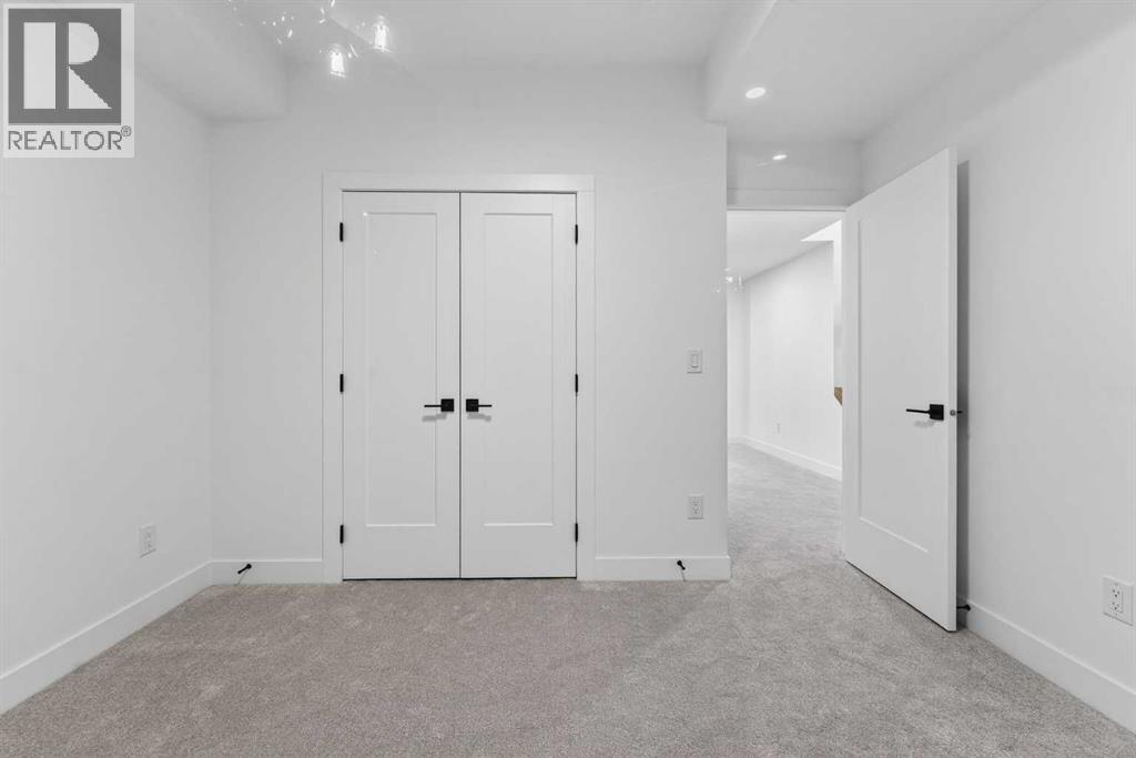 223 29 Avenue Nw, Calgary, Alberta  T2M 2M2 - Photo 34 - A2277612