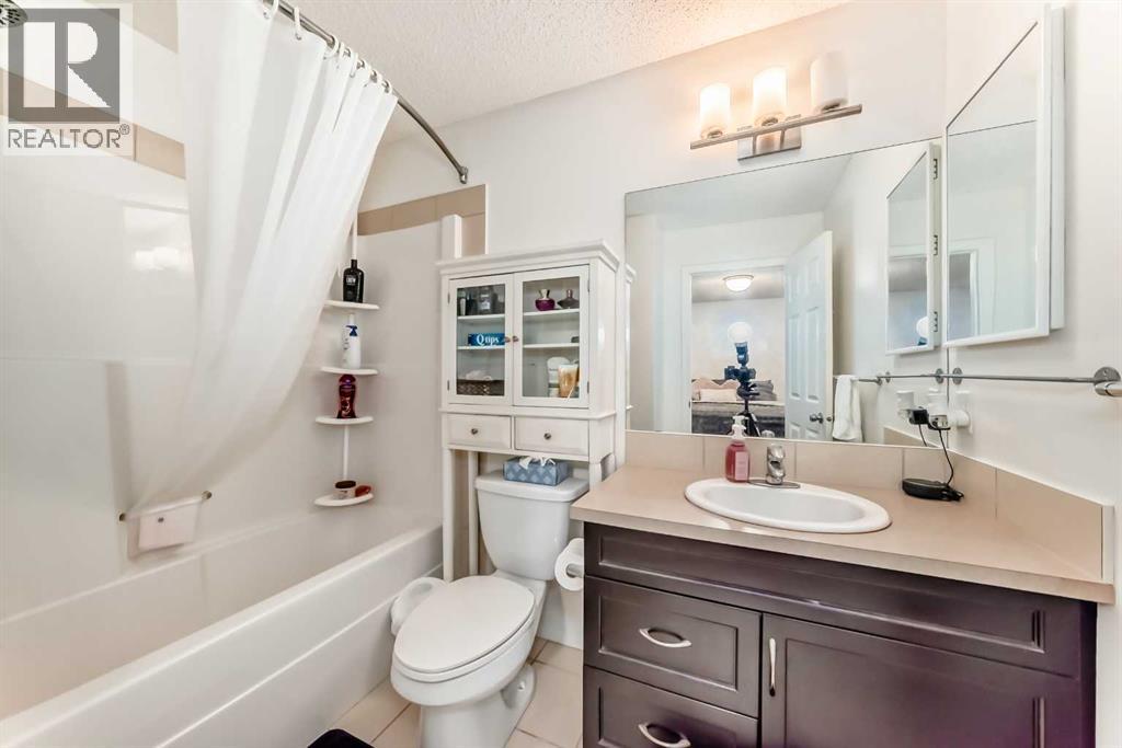 58 Reunion Grove Nw, Airdrie, Alberta  T4B 0Z2 - Photo 21 - A2277875